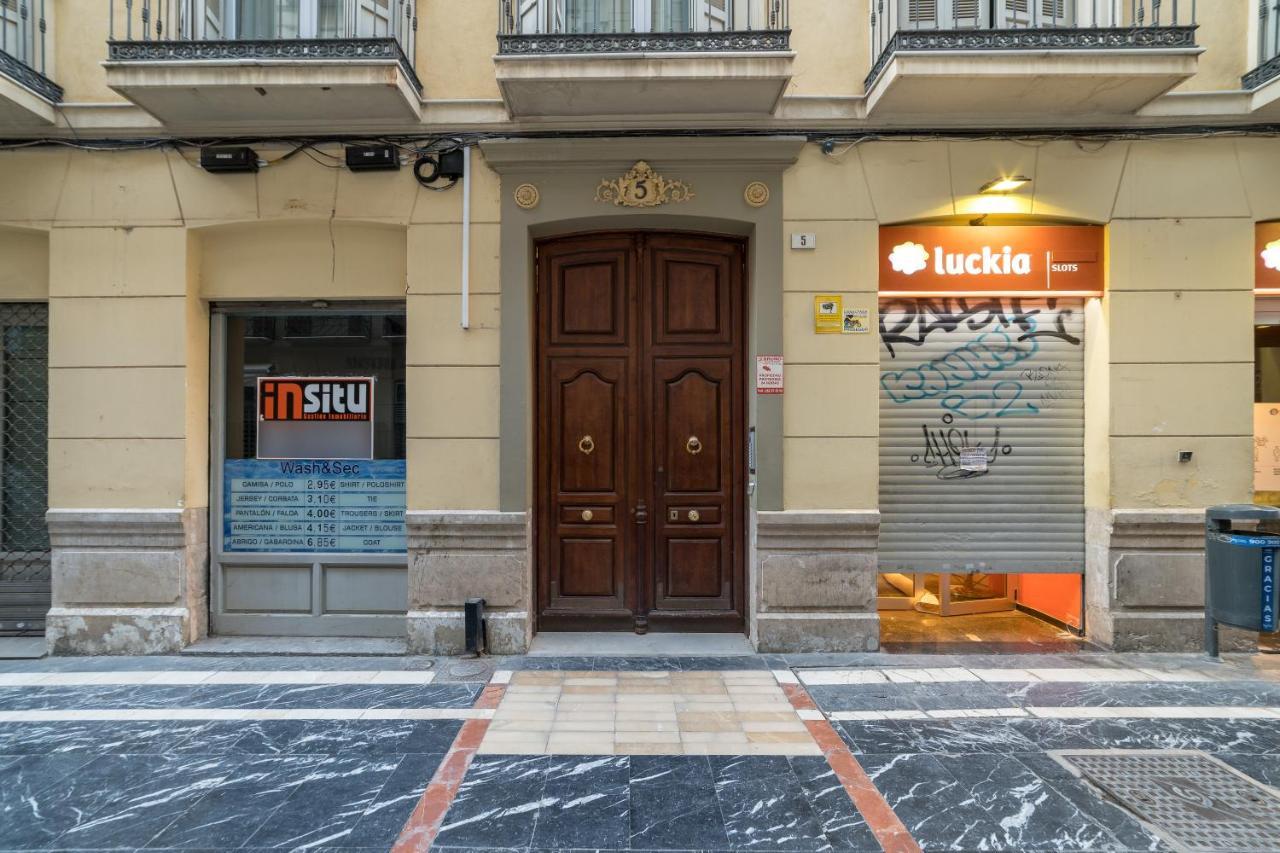 Iloftmalaga City Center Exteriör bild